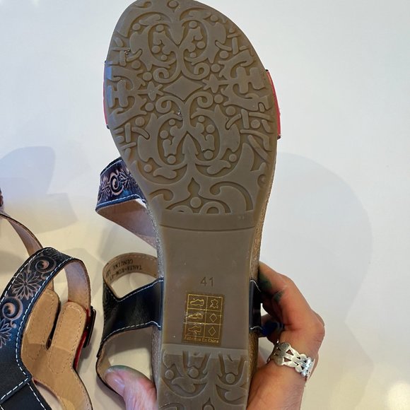 L Artriste TANJA Sandals - Picture 6 of 6